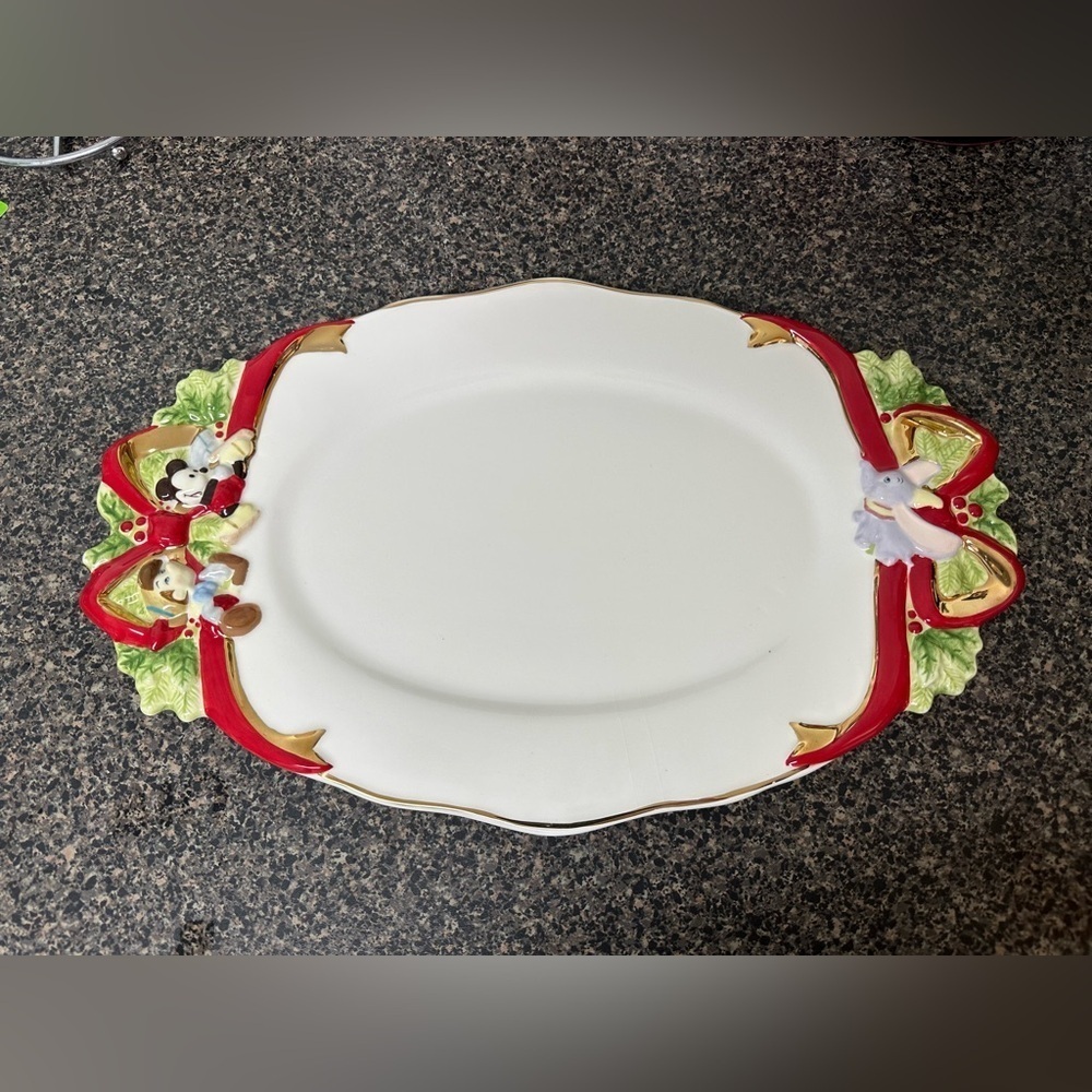 RARE Disney Christmas Holiday Platter Serving Dish: Mickey Mouse Dumbo Pinocchio
